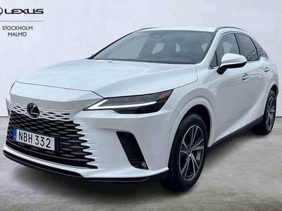 Vit Begagnad 2023 Lexus RX350h SUV | 579 000 kr