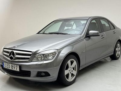 Silver Begagnad 2011 Mercedes C180 Classic | 104 000 kr