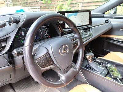 Lexus ES300H