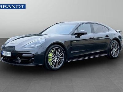 Grå Begagnad 2018 Porsche Panamera Turbo S Sedan | 899 000 kr