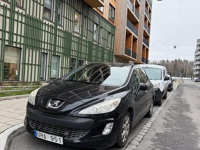 Svart Begagnad 2010 Peugeot 308 Halvkombi | 39 900 kr (Marknadspris)