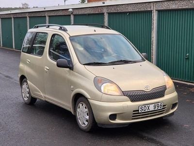 Begagnad 2000 Toyota Yaris Verso Minibuss | 7 000 kr (Superpris)