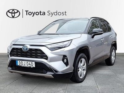 Grå Begagnad 2024 Toyota RAV4 Hybrid Style SUV | 409 000 kr (Bra pris)