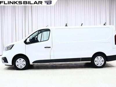 Vit Begagnad 2023 Renault Trafic Minibuss | 339 700 kr (Dyr)