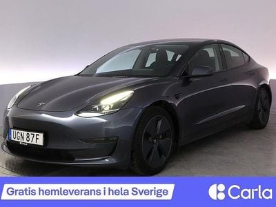 Grå Begagnad 2021 Tesla Model 3 Long Range AWD Sedan | 303 900 kr (Marknadspris)
