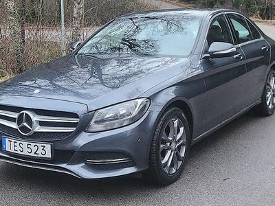 Grå Begagnad 2015 Mercedes C220 Avantgarde Sedan | 149 900 kr (Superpris)