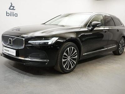 Svart Begagnad 2023 Volvo V90 Core Kombi | 369 900 kr (Marknadspris)