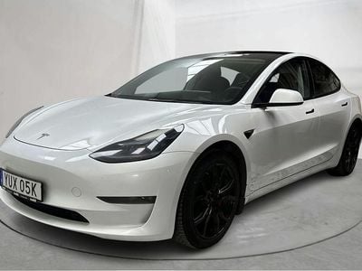 Vit Begagnad 2023 Tesla Model 3 Performance Sedan | 318 000 kr (Marknadspris)
