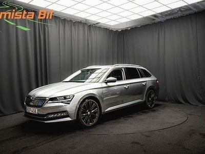 Grå Begagnad 2021 Skoda Superb Style | 219 700 kr (Marknadspris)