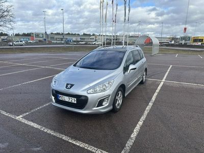 begagnad Peugeot 308 SW 1.6 VTi Euro 5 120 HK. Panoramatak.