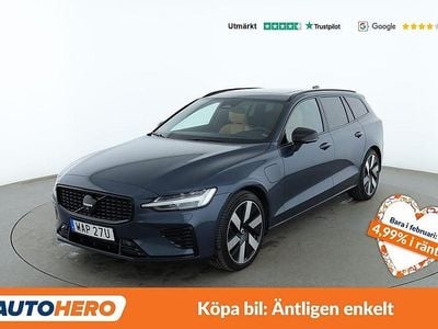 Begagnad Volvo V60 Ultimate 462 HK (339 kW) 2023 Mörkblå (blå) Kombi