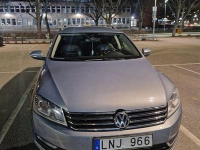 Begagnad VW Passat 150 HK (110 kW) 2013 Grå metallic Kombi