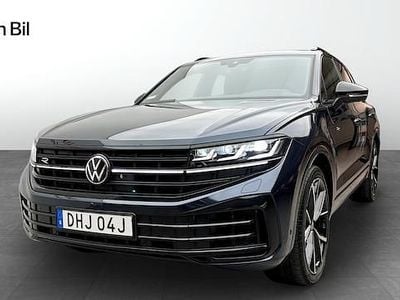 Mörkblå Begagnad 2024 VW Touareg R SUV | 829 500 kr (Dyr)