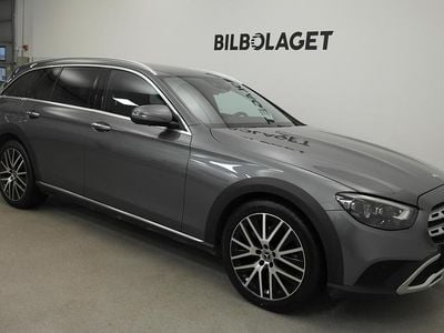 Grå Begagnad 2020 Mercedes E220 SUV | 369 800 kr (Lite dyr)