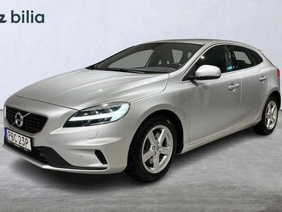 Silver Begagnad 2019 Volvo V40 R-Design Halvkombi | 219 000 kr (Marknadspris)