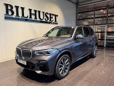 Grå Begagnad 2021 BMW X5 iPerformance SUV | 639 900 kr