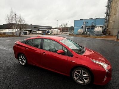 Begagnad 2017 Toyota Prius Halvkombi | 165 000 kr