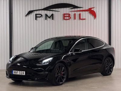 Begagnad Tesla Model 3 Performance 461 kW (627 HK) 2020 Svart Sedan