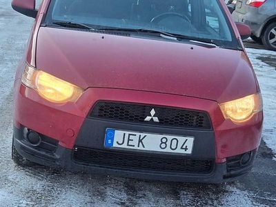 Begagnad Mitsubishi Colt 99 HK (72 kW) 2009 Halvkombi