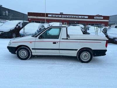 begagnad Skoda Felicia Pic Up 1,9 D Fin Gotlandsbil Kåpa,Kula,Snål