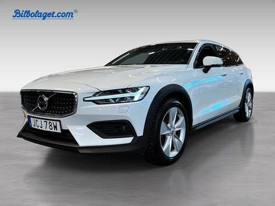 Begagnad Volvo V60 CC SE 192 HK (141 kW) 2020 Vit Kombi