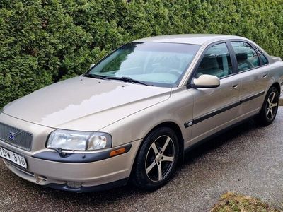 begagnad Volvo S80 nybesiktad och skattad till 04-2025, dragkrok