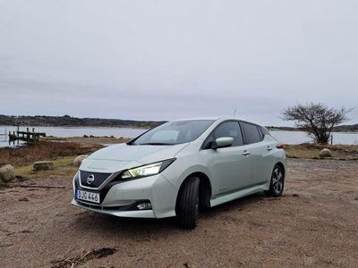 begagnad Nissan Leaf N-Connecta/2-Ägare/360 & Bakkamera/Rattvärme/GPS