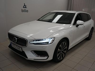 Vit Begagnad 2022 Volvo V60 Core Kombi | 379 900 kr (Marknadspris)