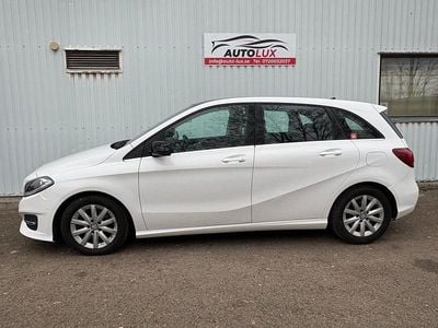 Gul Begagnad 2015 Mercedes B180 Minibuss | 109 900 kr (Marknadspris)