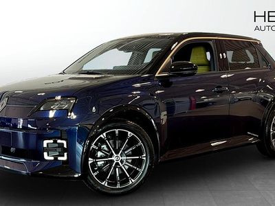 Blå (blue) Ny 2025 Renault R5 Iconic Halvkombi | 435 600 kr (Marknadspris)