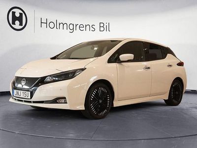 Vit Begagnad 2022 Nissan Leaf N-Connecta Halvkombi | 174 800 kr (Marknadspris)