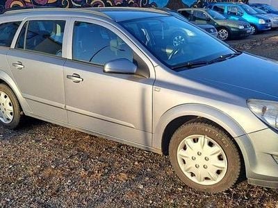 Begagnad Opel Astra 105 HK (77 kW) 2007 Grå