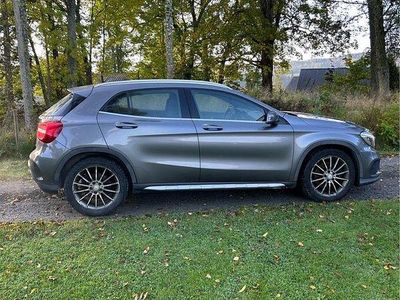 Mercedes GLA220