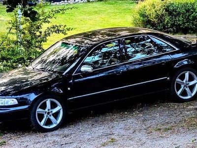 Begagnad Audi S8 340 HK (250 kW) 1998 Sedan