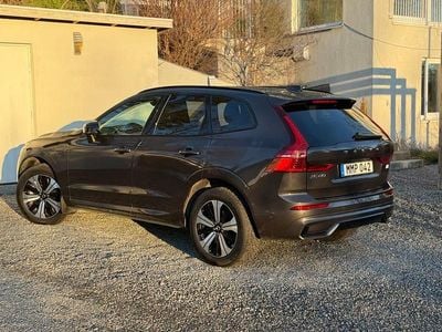 Platinum grey metallic 731 Begagnad 2024 Volvo XC60 Plus SUV | 535 800 kr (Lite dyr)