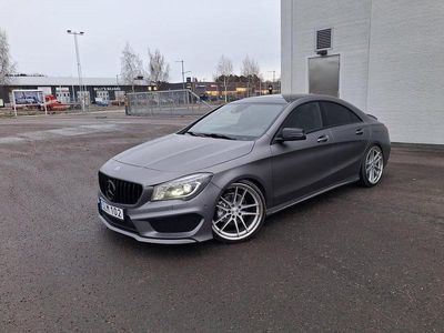Begagnad Mercedes CLA200 AMG 136 HK (100 kW) 2014 Grå Sportkupé