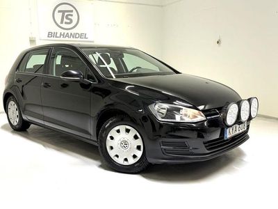 Svart Begagnad 2016 VW Golf VII Style | 74 900 kr (Marknadspris)