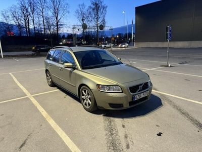 Volvo V50