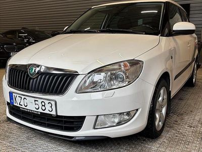 Begagnad Skoda Fabia Elegance 86 HK (63 kW) 2010 Vit Halvkombi