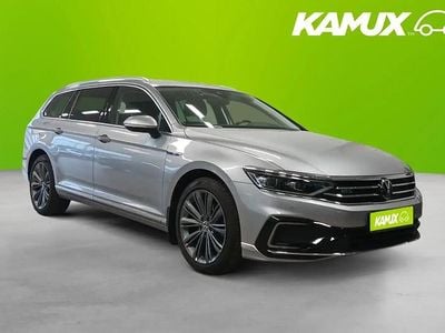 Grå Begagnad 2023 VW Passat Business Kombi | 314 900 kr (Bra pris)