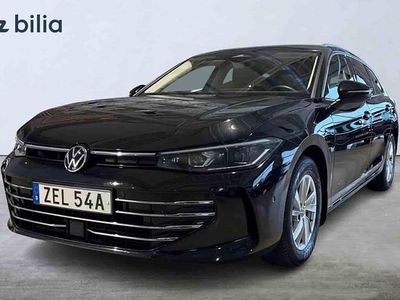 Svart Begagnad 2024 VW Passat Kombi | 349 000 kr (Marknadspris)