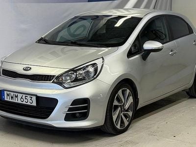 Grå Begagnad 2016 Kia Rio Halvkombi | 79 500 kr (Marknadspris)