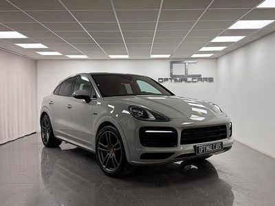 Begagnad Porsche Cayenne Platinum Edition 340 HK (250 kW) 2023 Ljusgrå SUV