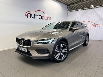 Begagnad Volvo V60 CC 190 HK (139 kW) 2020 Grå Kombi