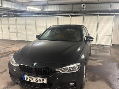 Begagnad BMW 330 252 HK (185 kW) 2018 Svart Sedan