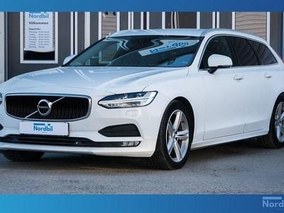 Begagnad Volvo V90 Momentum 190 HK (139 kW) 2018 Vit Kombi