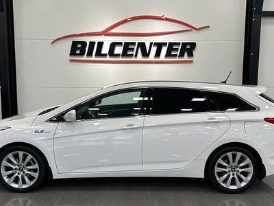 Vit Begagnad 2012 Hyundai i40 Select Kombi | 79 800 kr (Marknadspris)