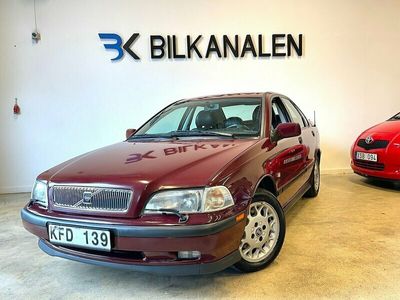 begagnad Volvo S40 2.0T Automat Nybesiktigad / Nyservad / 160hk