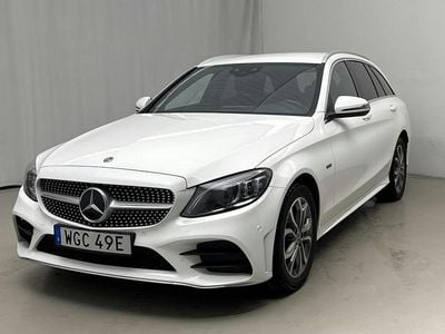 Begagnad Mercedes C300 AMG line 306 HK (225 kW) 2021 Vit Kombi