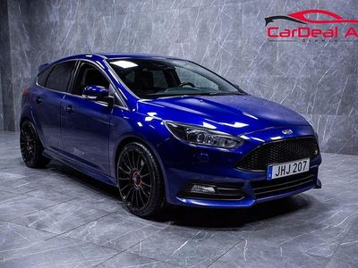 Begagnad Ford Focus ST 250 HK (183 kW) 2015 Blå Halvkombi